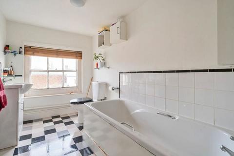 2 bedroom flat for sale, High Street, Emsworth, Hampshire, PO10 7AB