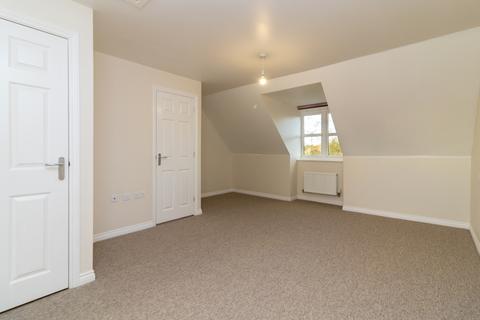 4 bedroom townhouse to rent, Lapwing Way, Four Marks, Alton, Hampshire, GU34