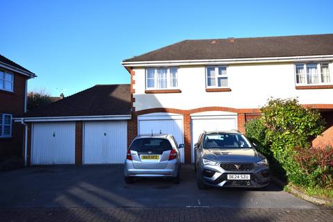 3 bedroom end of terrace house for sale, Ferns Mead, Farnham, Surrey, GU9