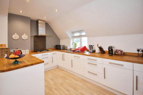 2 bedroom maisonette to rent, Blackhorse Close, Amersham, HP6