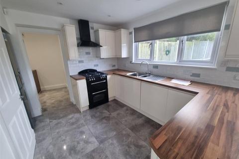 3 bedroom house to rent, Gayleighs, Rayleigh, Essex, SS6