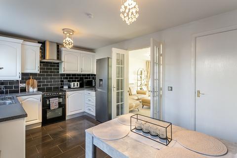 8 Granton Mill Place, Edinburgh, EH4 4UP