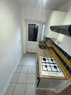 2 bedroom property to rent, Southgate Road, liverpool