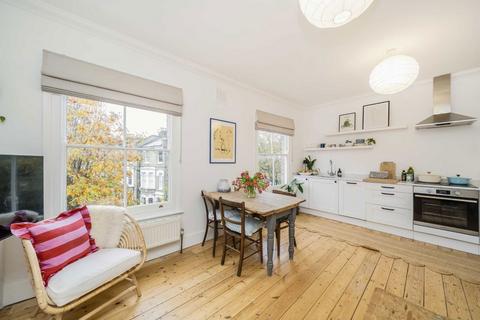 2 bedroom maisonette for sale, Tabley Road, London N7