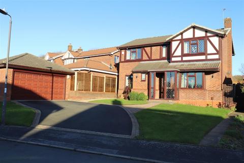 4 bedroom detached house for sale, Bluebell Road, Walsall Wood