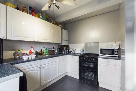 3 bedroom semi-detached house for sale, Beaufort Road, Gloucester, GL4