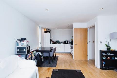 2 bedroom apartment for sale, The Quays, Salford