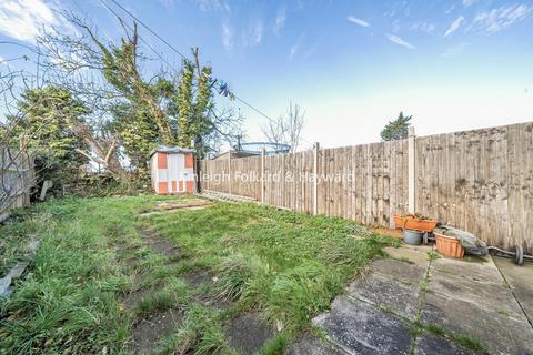 3 bedroom terraced house for sale, Moorside Road, Bromley