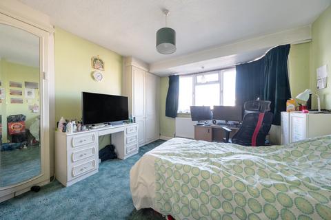 3 bedroom semi-detached house for sale, Colchester Road, Northwood, HA6