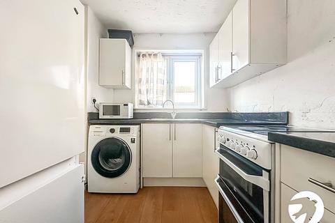 3 bedroom end of terrace house to rent, Sandy Hill Avenue, London, SE18