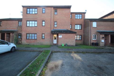 1 bedroom apartment for sale, Newcourt, Uxbridge