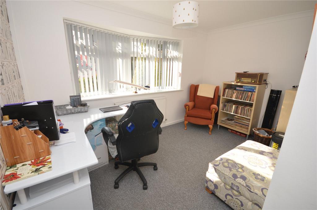 Bedroom/Study