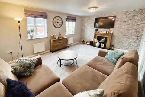 4 bedroom end of terrace house for sale, Admiral Way, Hyde, Greater Manchester, SK14