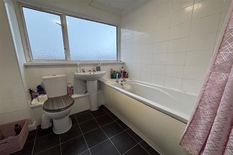 3 bedroom terraced house to rent, 3 bedroom Terraced House in Canvey Island