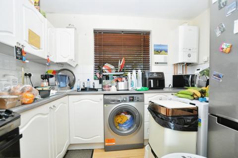 2 bedroom maisonette for sale, Halsey Drive, Hitchin