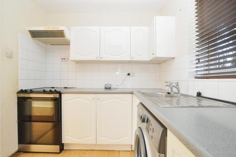 2 bedroom maisonette for sale, Halsey Drive, Hitchin