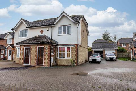 3 bedroom semi-detached house for sale, Manor House Drive, Kingsnorth, TN23