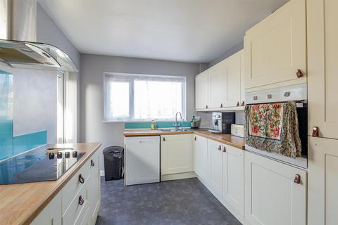 3 bedroom detached house for sale, Chesterton Drive, Seaford