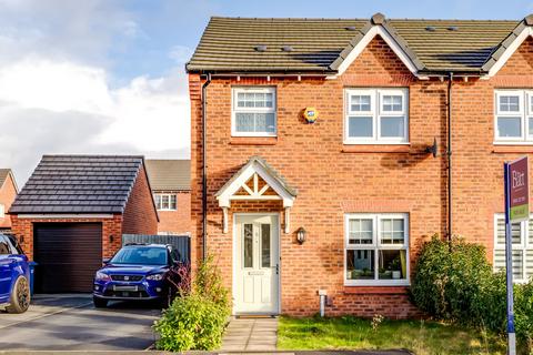 3 bedroom semi-detached house for sale, Wheat Close, Wigan WN2