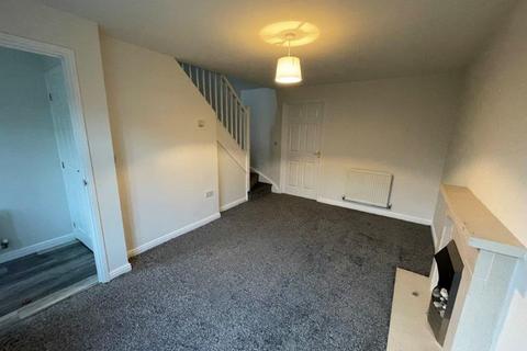 3 bedroom detached house to rent, Masefield Road, Little Lever, BL3