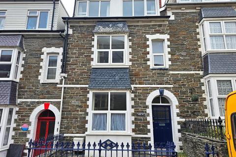 5 bedroom house to rent, Trinity Place, Aberystwyth