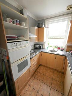 5 bedroom house share to rent, 14 Carlton Road, Bournemouth