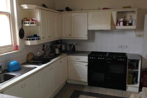 10 bedroom house share to rent, Dreamwood, Bournemouth, BH8