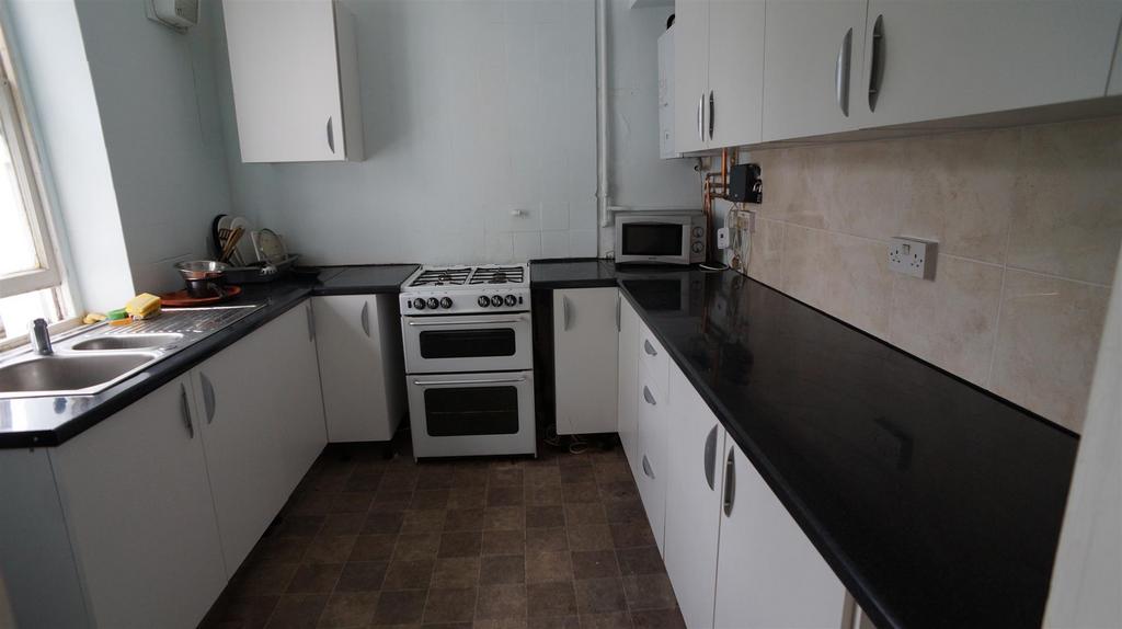 Kitchen.JPG
