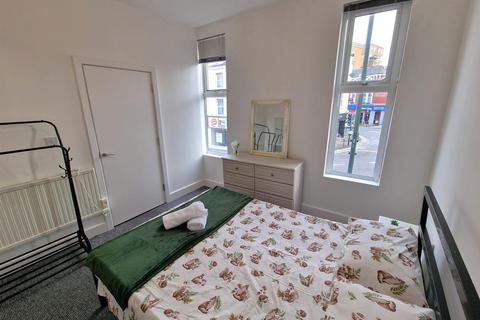 1 bedroom house to rent, The Triangle, Bournemouth