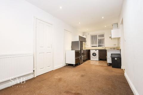 1 bedroom flat to rent, Thorn Close, Northolt, UB5