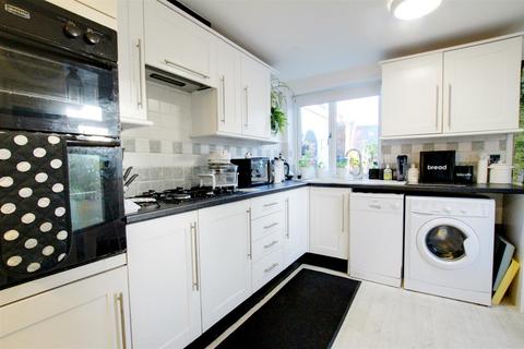 2 bedroom end of terrace house for sale, Ramsgate Road, Louth LN11