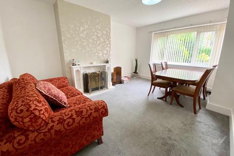 2 bedroom flat for sale, Vernon Avenue, Edgerton, Huddersfield