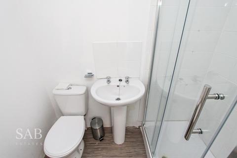 1 bedroom flat to rent, Thorn Close, Northolt, UB5