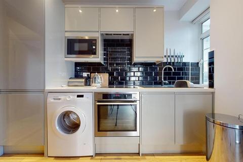 2 bedroom flat for sale, Redcliffe Close, Old Brompton Road, London SW5