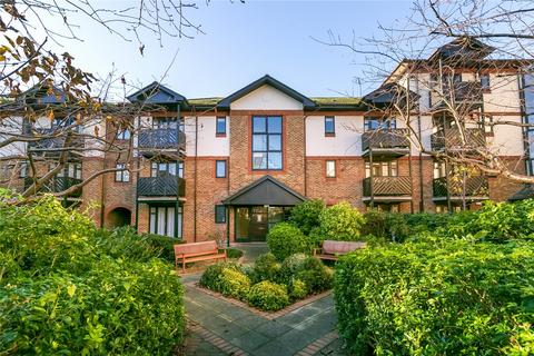 2 bedroom apartment to rent, Lichfield Gardens, Richmond, TW9