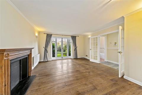 2 bedroom apartment to rent, Lichfield Gardens, Richmond, TW9