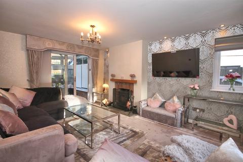 2 bedroom detached house for sale, Ella Grove, Knutsford