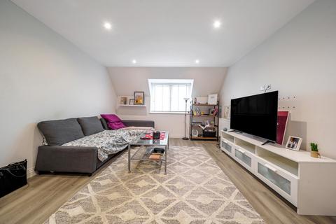 1 bedroom apartment for sale, Waterloo Road, Uxbridge, Middlesex