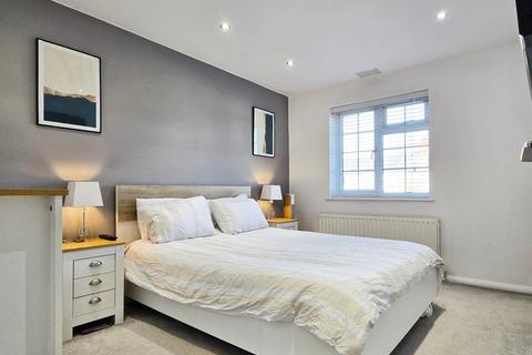 109 Ampthill Road, Maulden, Bedford, MK45 2EF
