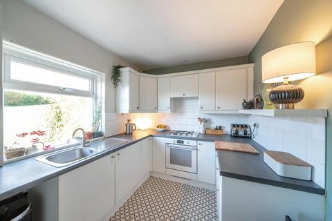 3 bedroom end of terrace house for sale, Miles Hill Avenue, Leeds LS7