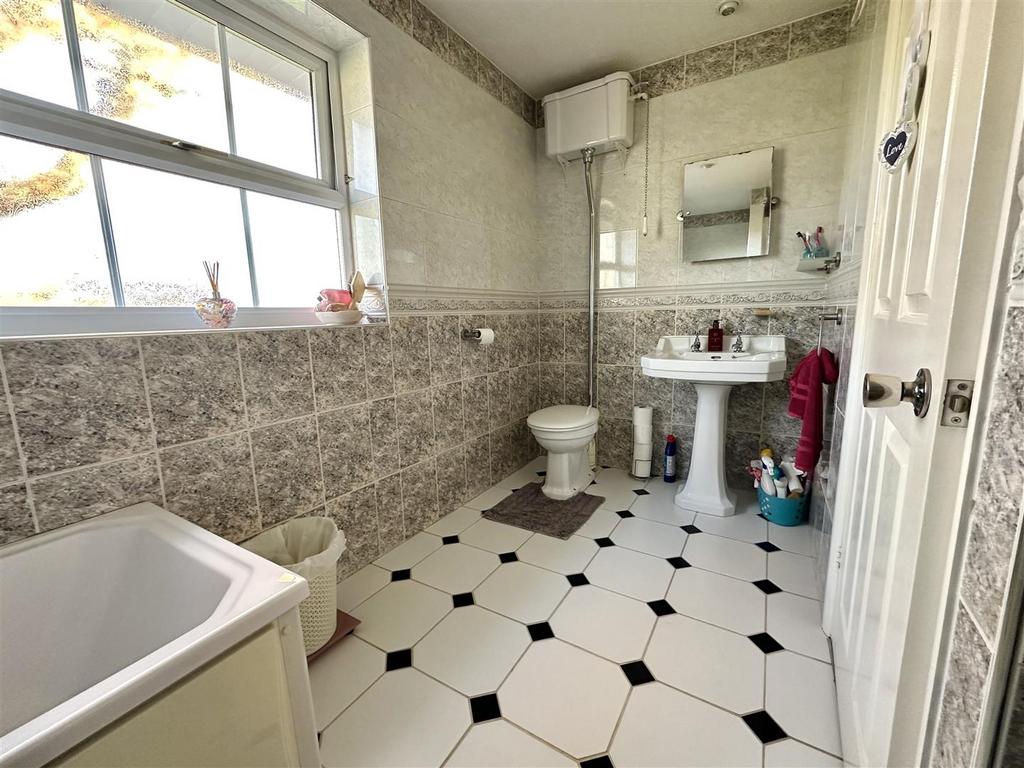 Master ensuite