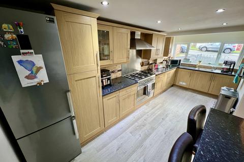 3 bedroom end of terrace house for sale, Plunch Lane, Mumbles SA3