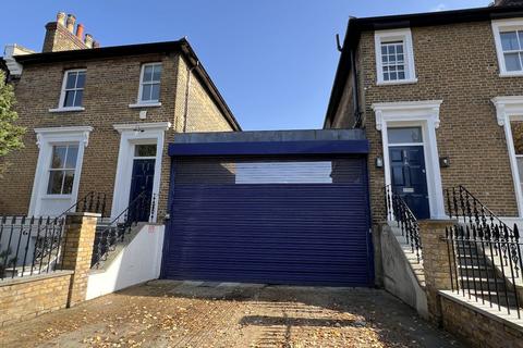 Industrial unit to rent, Haggerston, London N1