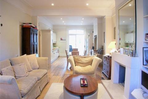 5 bedroom terraced house to rent, Romola Road, Herne Hill SE24