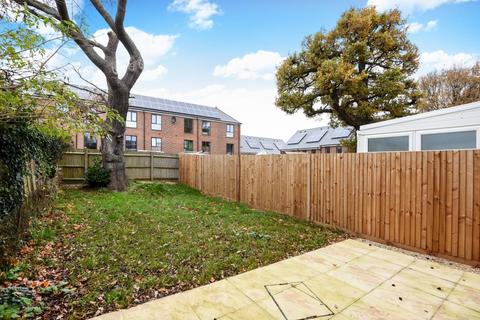 2 bedroom end of terrace house for sale, Wokingham,  Berkshire,  RG40