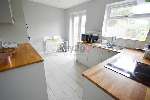 5 Bishop Gardens, Sheffield, S13 7EX