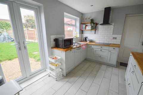 3 bedroom link detached house for sale, Bishop Gardens, Sheffield, S13