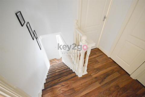 5 Bishop Gardens, Sheffield, S13 7EX