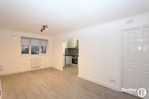 2 bedroom apartment to rent, Springwood Crescent, Edgware, HA8