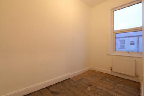 2 bedroom terraced house to rent, Reuben Street, Greater Manchester SK4